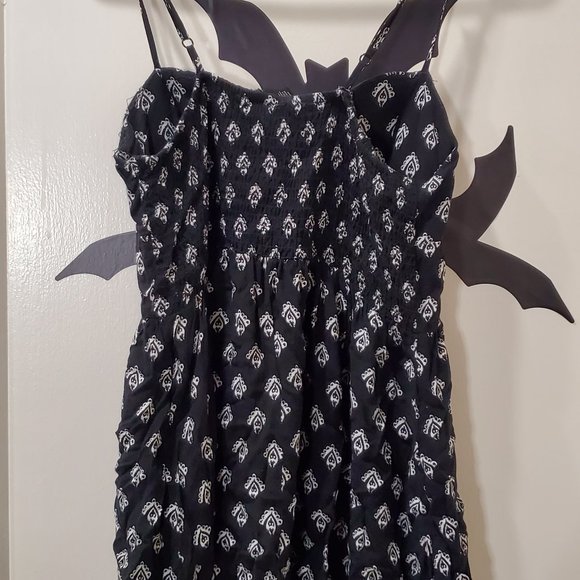 Rue21 Medium Black and White Sundress w Built In Bra - Picture 2 of 4